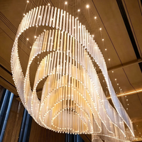 Lustre en cristal de grande taille OEM ODM, luminaire suspendu LED anti-éblouissement, éclairage moderne minimaliste sur mesure pour salle de bal d'hôtel