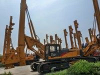 Foreuse rotative sur chenilles tout-terrain XR280D de 84 tonnes, profondeur de forage 88m, avec burin, pompe à injection et moniteur intelligent