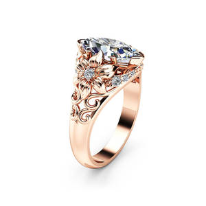 Anello Floreale per Donne con Accento di Cristallo Marquise, Tono Rosa, Elegante Accessorio Moda per Feste - Product Image 2