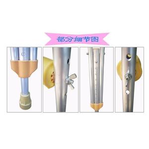 Muletas de Aleación de Aluminio Jiaxin con Nueve Posiciones Ajustables para Asistencia al Caminar, Antideslizantes, Color Plateado - Product Image 4