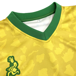 Camiseta de Fútbol Personalizada Sublimada 100% Poliéster de Secado Rápido y Transpirable, Cuello en V, Amarillo Verde, Unisex - Product Image 4