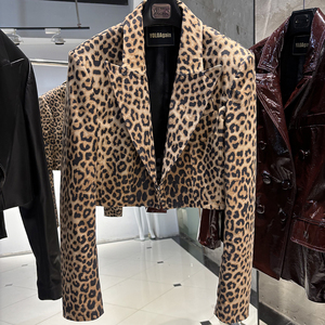 Blazer Corto de Piel con Estampado de Leopardo para Mujer, Chaqueta de Piel de Oveja Genuina, Estilo Slim para Otoño - Product Image 1