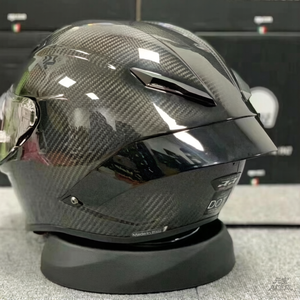 PISTA GPRR高強度カーボンファイバーフルフェイスヘルメット、オートバイレースやロードクルージング用のオートバイ保護ヘルメット - Product Image 1