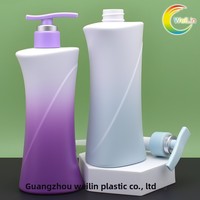 Bouteille pompe en PET de 500 ml à dégradé de couleurs, forme sablier, taille cintrée, vide, pour shampoing, gel douche, lait corporel