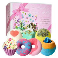 OEM Boule de bain hydratante en forme de gâteau ou de cœur, aux fleurs séchées chinoises, aux huiles essentielles, au beurre de karité et à la lavande, faite main