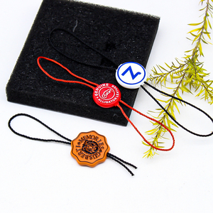 Bền vững PVC quần áo phụ kiện Fastener móc quan hệ dây treo tag chuỗi dập nổi may con dấu thẻ nhựa thương hiệu túi nhãn - Product Image 4