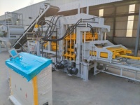 Machine à fabriquer des blocs de ciment emboîtables en cendres volantes QT8-15 en Papouasie-Nouvelle-Guinée, machine à briques de terre, machine à fabriquer des blocs de ciment