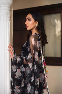 Sari en organza noir imprimé à motif de neige, fabriqué en Inde, avec un magnifique design, longueur de 5,5 mètres, à vendre - Product Image 6