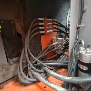 Presque neuf, importé du Japon, équipement de terrassement d'occasion HITACHI ZAXIS 70, tracteur sur chenilles d'occasion à vendre - Product Image 2