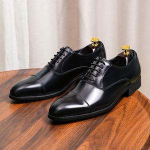 Zapatos de Hombre de Cuero Elegantes y Formales Estilo Oxford de Alta Calidad, Muy Populares y Duraderos - Product Image 1