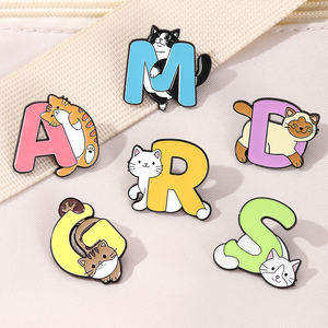 YINI kişiselleştirilmiş alfabe kedi çinko alaşı<span class=keywords><strong>m</strong></span> emaye pimleri-epoksi kaplı mektup kedi rozetleri, kedi severler için benzersiz hediyeler, dayanıklı epoksi - Product Image 3