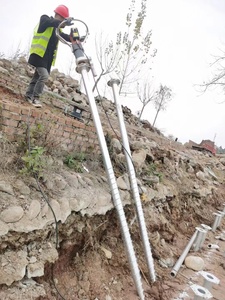 جهاز دق الخوازيق بالطاقة الشمسية بقوة 11000 واط لأعمال أساسات البناء - Product Image 3