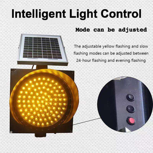 Luz de Baliza Intermitente Amarilla LED Solar Recargable, Luz de Seguridad Vial para Control de Tráfico en Exteriores - Product Image 4