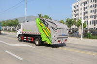 Camion de collecte des déchets municipaux Euro6B de 7 mètres cubes, type compacteur hydraulique, configurations à double alimentation disponibles