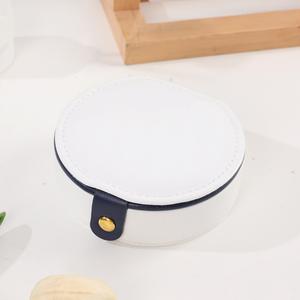 Organisateur de bijoux en cuir multifonctionnel portable avec rangement en miroir pour colliers boucles d'oreilles bagues pour la maison ou le voyage - Product Image 4