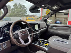 Voitures d'occasion parfaites, propres, 2022 G <span class=keywords><strong>M</strong></span> <span class=keywords><strong>C</strong></span> Sierra 1500 Crew Cab SLT Pickup 4D 5 3/4 pieds, prêtes à être expédiées - Product Image 2