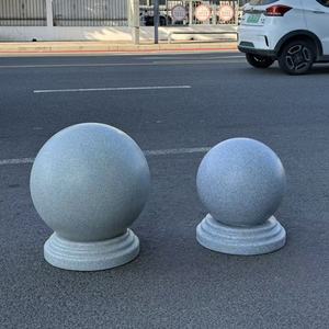 広場の歩道にあるプラスチック製の球形障害物車両は、大理石のようなカーストッパーバリアの移動が容易であることが禁止されています - Product Image 3