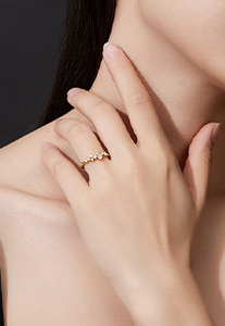 Anillo de Plata de Ley 925 con Moissanita y Piedras Multicolor Degradadas, Elegante, Apilable, para Compromiso o Boda, para Señoritas - Product Image 6