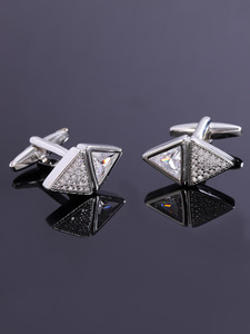 2024 Mới Thời Trang Người Đàn Ông Của Đôi Tam Giác Zircon Hợp Kim <span class=keywords><strong>Cufflinks</strong></span> Ánh Sáng Sang Trọng Tốt Phù Hợp Với Phụ Kiện Kỷ Niệm Tất Cả Các Trận Đấu - Product Image 6