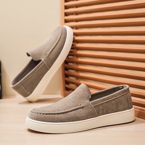Cross-border New Men's Head <b>Sneakers</b> Fashionable Slip-On Casual Shoes Breathable Lightweight Commuting Easy-To-Wear Loafers PVC - Product Image 1