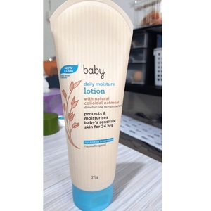 Loción Humectante Diaria <span class=keywords><strong>Aveno</strong></span> Baby de 227 ml con Avena Natural, Protege e Hidrata la Piel Delicada del Bebé Durante 24 Horas - Product Image 4