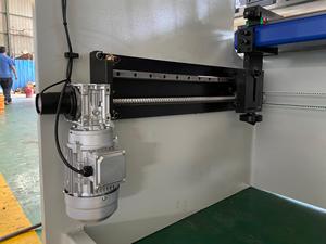 Presse d'usinage de noyaux de roulements en aluminium et acier inoxydable, entièrement automatique, électro-hydraulique, haute précision, WC67K-100T/4000 NOKA CNC - Product Image 3