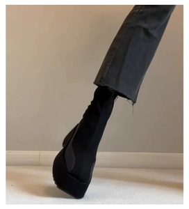 Stivali classici da donna <span class=keywords><strong>con</strong></span> <span class=keywords><strong>suola</strong></span> spessa da donna su misura <span class=keywords><strong>con</strong></span> zeppa nera <span class=keywords><strong>con</strong></span> tacco e zeppa alla moda <span class=keywords><strong>con</strong></span> cerniera - Product Image 2