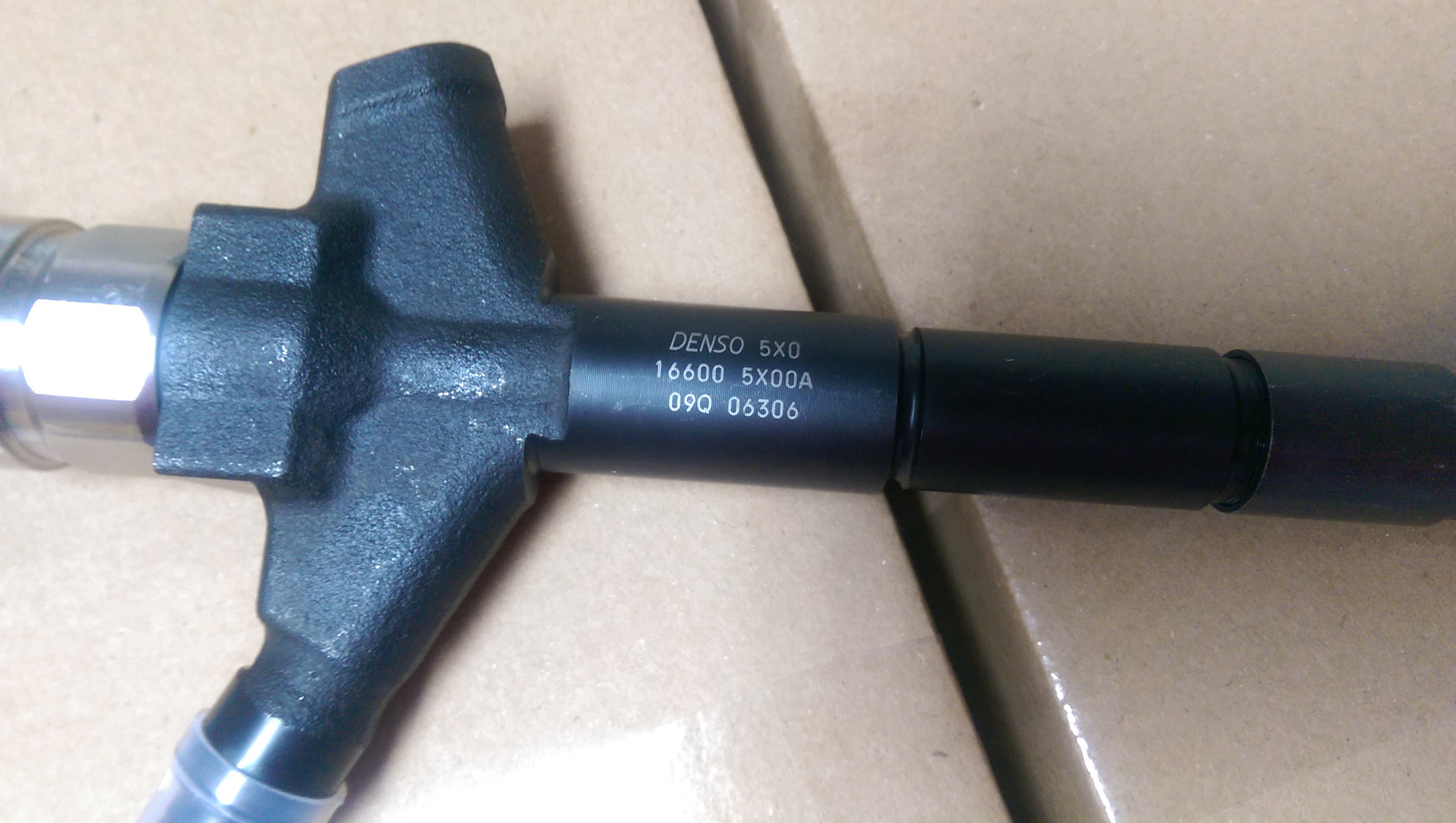 diesel fuel injector nozzle 16600-5X00A 16600-5X01A 295050-0300 for NISSAN YD25 Pathfinder G3S10 nozzle injector 16600 5X00A