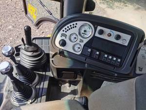 รถตักล้อยางติดเครื่องยนต์อีซูซุ 7 ตัน สำหรับงานเกษตร รถตักล้อยาง JCB 3cx มือสอง รถตักล้อยางสำหรับอุตสาหกรรมป่าไม้ - Product Image 5