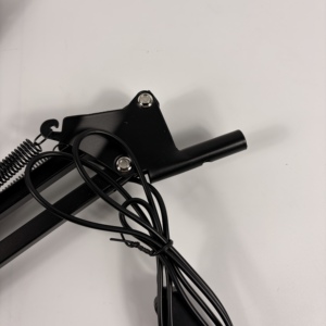 Lámpara de Escritorio LED Moderna y Sencilla con Clip Metálico Plegable, Brazo Largo, Control Táctil y Brillo Regulable para Lectura - Product Image 5
