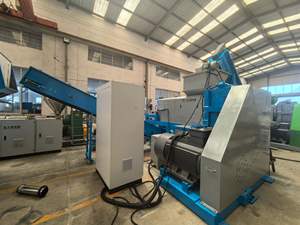 Machine de recyclage automatique de déchets plastiques Horserider 1000 kg/h avec système de pré-lavage et d'essorage à commande PLC - Product Image 3