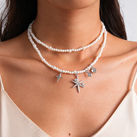 Colliers ras du cou vintage, chaînes de clavicule, colliers à double rang avec perles et strass en forme d'étoile, bijoux de cou minimalistes de niche haut de gamme