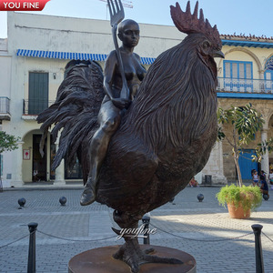 YOUFINE Grande Statua in Bronzo di Donna che Cavalca un Gallo, Scultura Fantastica Surreale per Piazze Cittadine e Decorazioni per Parchi all'Aperto - Product Image 5