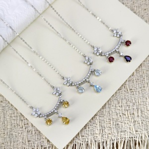จี้หินคริสตัลธรรมชาติ 9 ชนิด สร้อยคอเงินแท้ S925 สไตล์มินิมอลสำหรับผู้หญิง ประดับโทแพซ รูปทรงเจ้าหญิงและกากบาท ของขวัญแต่งงาน ชุบโรเดียม - Product Image 3