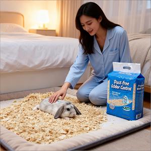 Dongnai PETS Flocons de bois de pin 100% naturels écologiques, sans poussière, contrôle des odeurs amélioré, hautement absorbants, en forme de bande, 1kg, petit format - Product Image 1