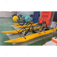 Vélo de course aquatique Bateau à pédales flottant gonflable Vélo hydraulique Vélo aquatique avec pédalier pour jeux aquatiques