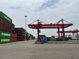 Depuis le port de Qingdao, nous fournissons des conteneurs de 40 pieds avec un service d'expédition maritime professionnel dans le monde entier. - Product Image 4