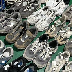 S21 Zapatos de diseñador usados Hombres Venta al por mayor Fábrica Directamente Estilo caliente Segunda mano Bale International Branded NB Sport Shoe - Product Image 2