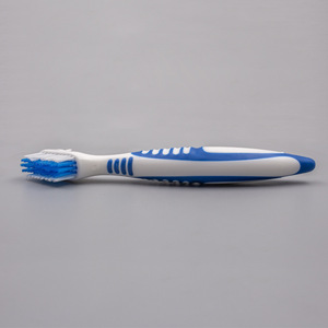 Cepillo de limpieza de dentaduras postizas de doble cabezal, mango de plástico, cerdas duras para el cuidado bucal de adultos - Product Image 4