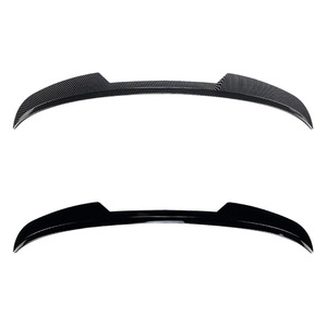 Aileron de coffre arrière Ford Fiesta ST-Line MK6 MK6.5 Noir piano Texture carbone ABS 2008-2017 - Product Image 2