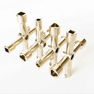 Clé triangulaire universelle multifonction 4 voies Clés <span class=keywords><strong>de</strong></span> <span class=keywords><strong>plombier</strong></span> Triangle pour armoires <span class=keywords><strong>de</strong></span> compteurs électriques à gaz Radiateurs <span class=keywords><strong>de</strong></span> purge - Product Image 3