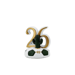SWAITE Statuetta Creativa Sportiva in Resina a Forma di Pallone da Calcio con Motivo Cactus Numero 26 Regalo Tematico per Tifosi Collezioni Maschili Uniche - Product Image 5