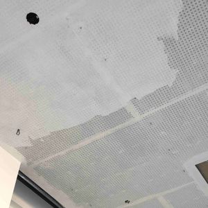 Plaque de plâtre acoustique sans joint 1200x2400x12.5mm Plaque de <span class=keywords><strong>gypse</strong></span> perforée avec plafond monolithique - Product Image 5