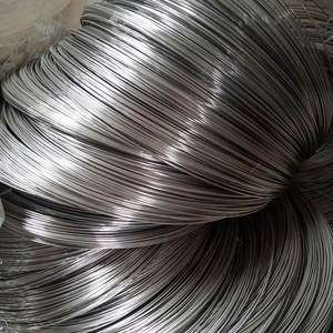 سلك فولاذي مجلفن بالغمس الساخن مطلي بالزنك بمقاسات 10 و12 و14 و<span class=keywords><strong>16</strong></span> و<span class=keywords><strong>18</strong></span> لصناعة شبكات الأسلاك بسعر الجملة من المصنع - Product Image 5