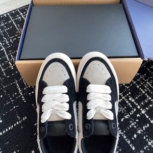 Chaussures de skate décontractées pour hommes, style rétro, dessus en filet vieilli, respirantes, bout fermé, design brodé - Product Image 4