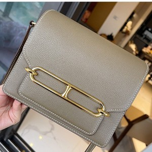 Bolso bandolera de diseñador, de cuero de vaca, estilo sillín, con diseño de nariz de cerdo, para mujer, estilo commuter, cuadrado, tipo azafata, europeo - Product Image 6