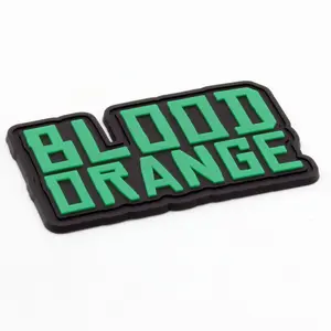 Kleine Stok op Custom 3D Reliëf Naam Logo Zachte Rubberen PVC Zelfklevende Sticker Patch voor Kleding