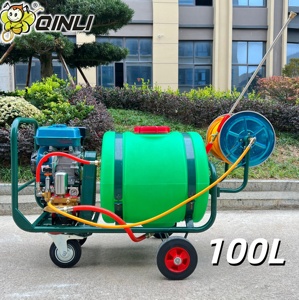 Spruzzatore Agricolo in Plastica ad Alta Produttività da 100L, Montato su Trattore, con Barra Nebulizzatrice, Motore <span class=keywords><strong>a</strong></span> <span class=keywords><strong>Benzina</strong></span> e Pompa - Product Image 1