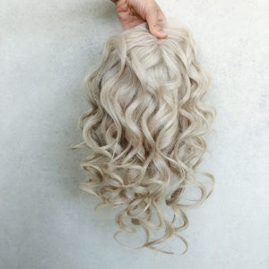 Topper per <span class=keywords><strong>Capelli</strong></span> Umani 9x9 in Pizzo Biondo Platino, 100% <span class=keywords><strong>Capelli</strong></span> Grezzi Allineati alla Cuticola, Posticci con Base in Pizzo e Clip per Donne con <span class=keywords><strong>Capelli</strong></span> Sottili - Product Image 4