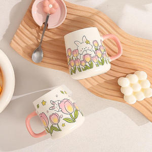 Taza Estética <span class=keywords><strong>con</strong></span> Diseño Creativo de Tulipán Rosa Pintado <span class=keywords><strong>a</strong></span> Mano, Regalo Personalizado para el Desayuno <span class=keywords><strong>con</strong></span> Cuchara y Tapa - Product Image 4